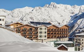 Hotel Edelweiss
